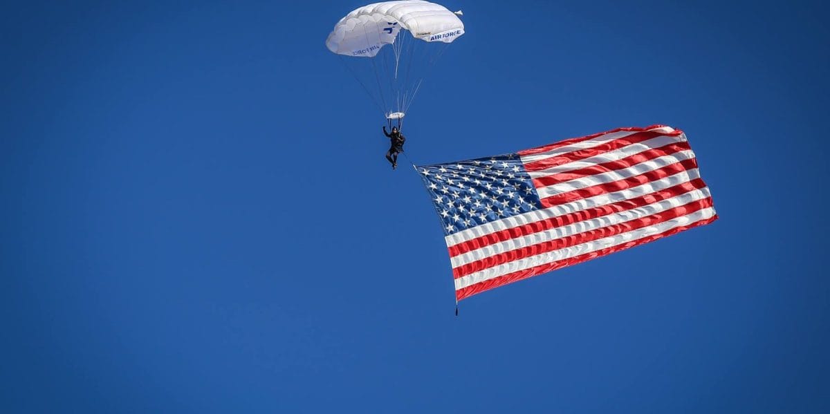 Parachute_flag_by_Mark_Curtis